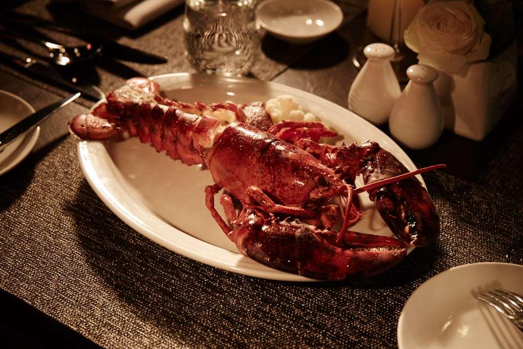 Windsor Hotel Тайчжун Ресторан фото A grilled cuttlefish