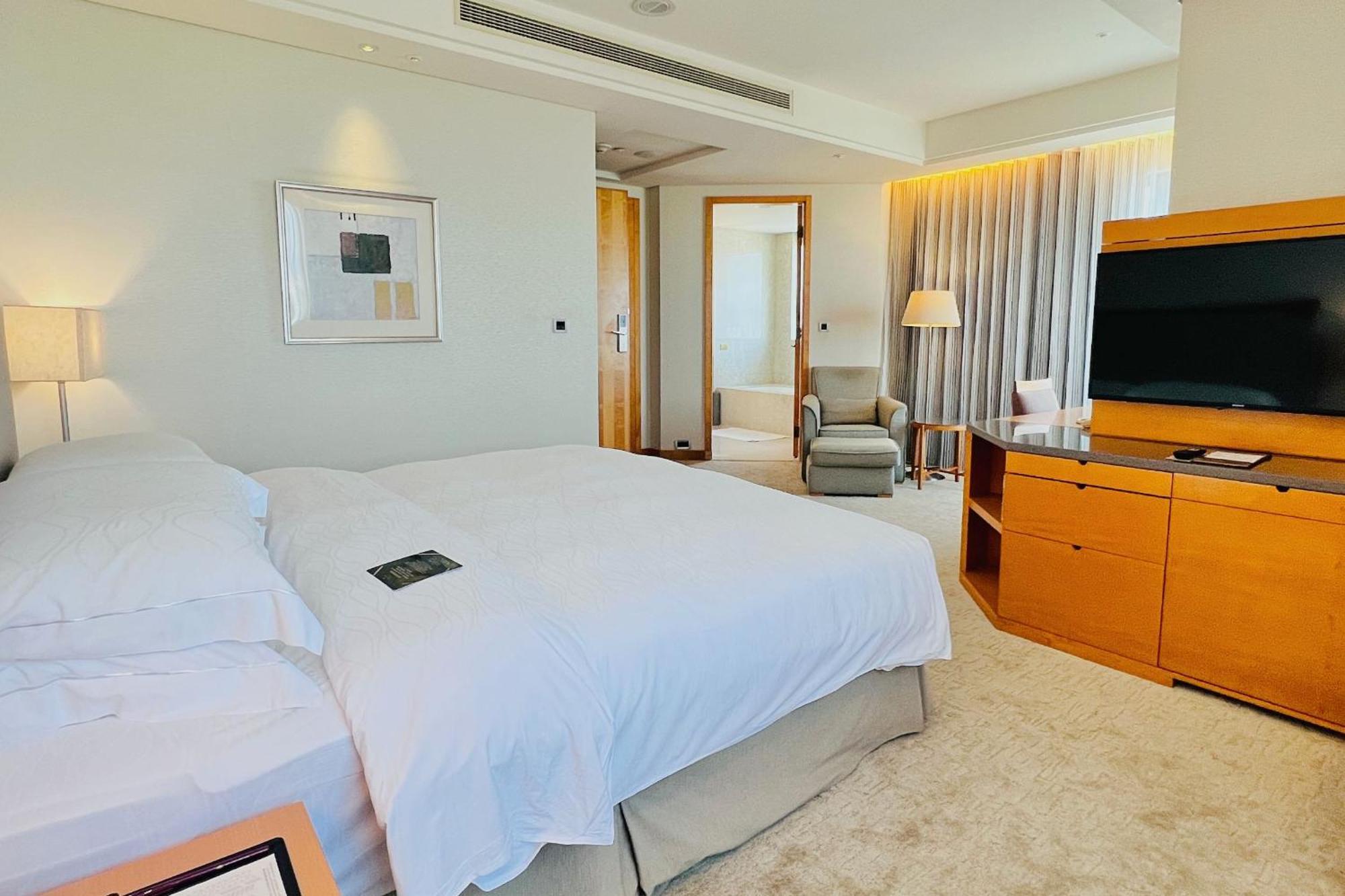 Windsor Hotel Тайчжун Номер фото A room at the hotel